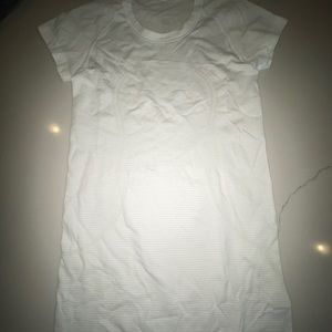 white lululemon short sleeve swiftly tech